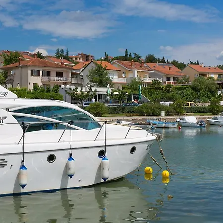 Toic Vila Čižići