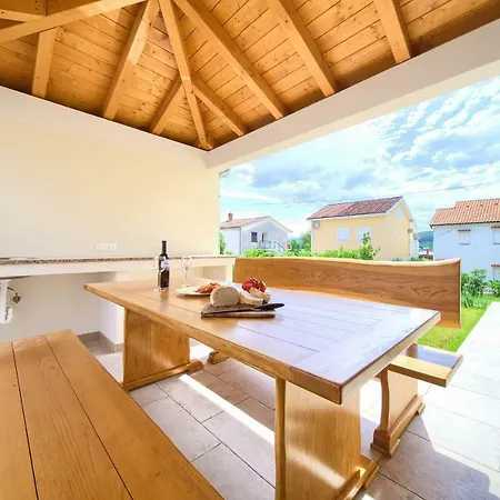 Toic Vila Čižići
