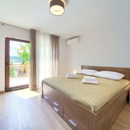 Villa Toic