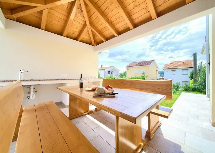 Toic וילה Čižići